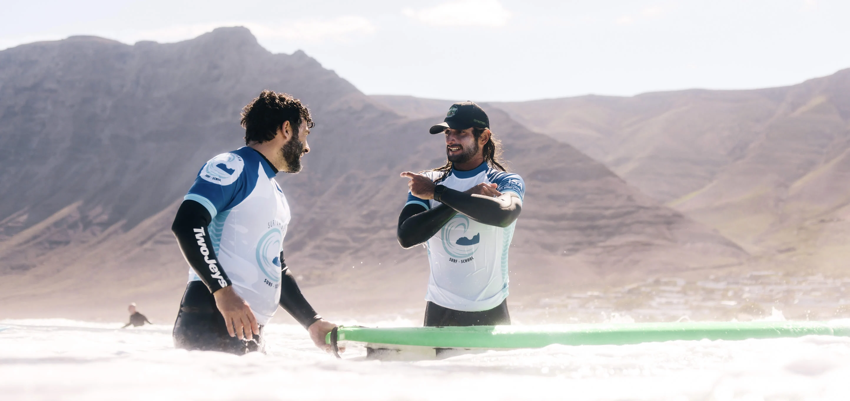 Clase de surf en Famara